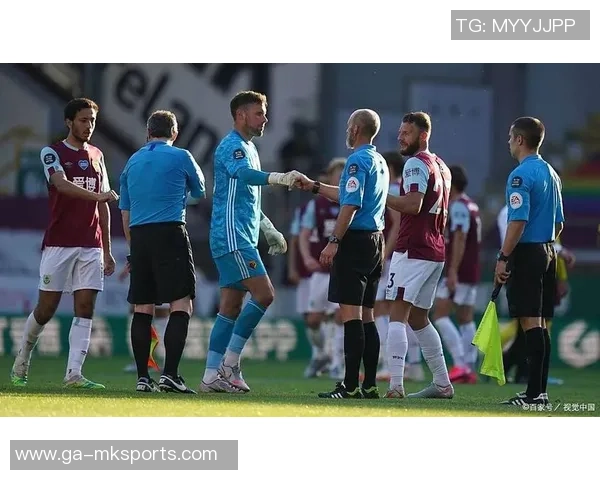 瓦尔韦克主场迎战奈梅亨争夺关键三分的精彩对决